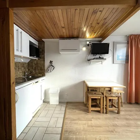 Dorons - Avec Mezzanine Pour 2 Personnes Avec Balcon Expose Sud Mae-5784 *